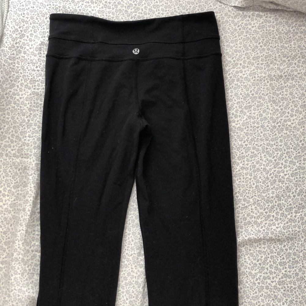Lulu lemon black boot cut yoga pants size 4